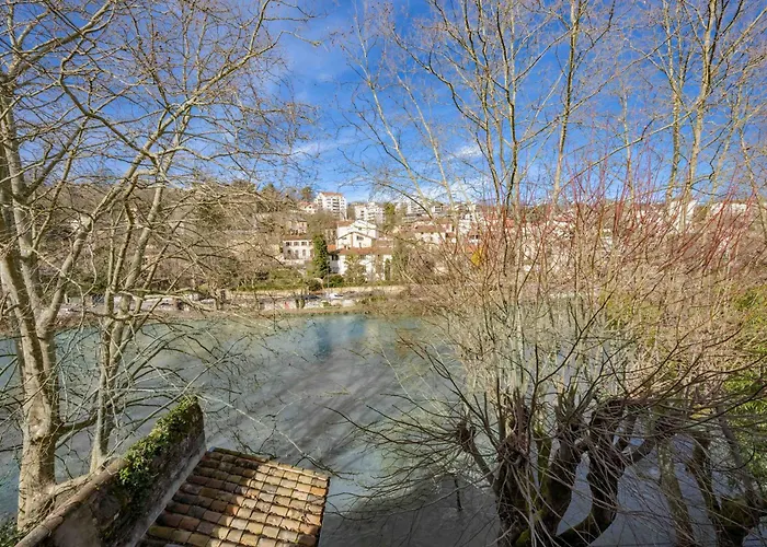 Les Suites de l'Ile Barbe